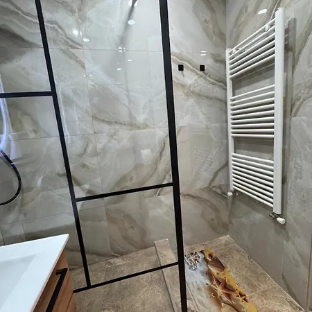 Apartment Seabreeze Ultracentral - Neversea *