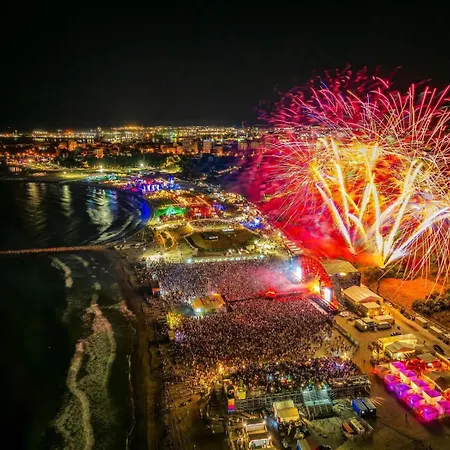 Seabreeze Ultracentral - Neversea דירה *